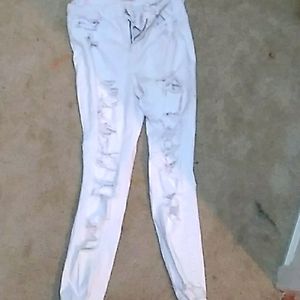 Size 9/10 Elite White Ripped Skinny Jeans